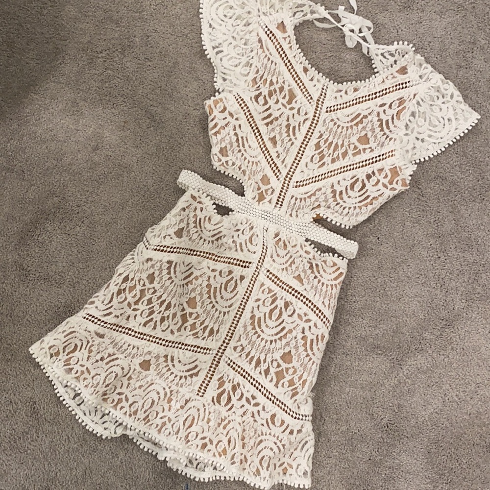Dress - Picture 2 of 10